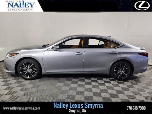 2025 Lexus ES 300h Base