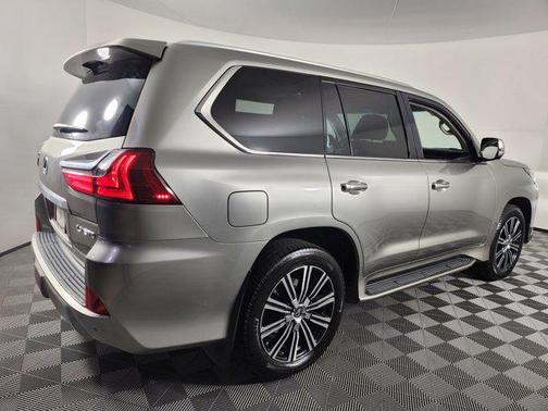 2021 Lexus LX 570 Three-Row