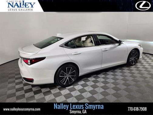 2024 Lexus ES 300h Base