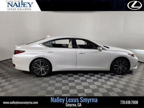 2024 Lexus ES 300h Base
