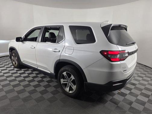 2023 Honda Pilot AWD EX-L 7 Passenger