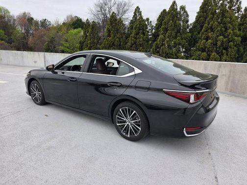 Caviar 2023 Lexus ES 300h Base