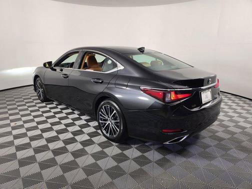 2025 Lexus ES 350 Base