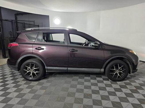 2018 Toyota RAV4 SE