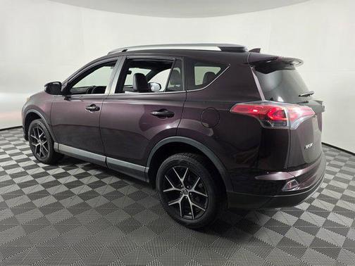 2018 Toyota RAV4 SE