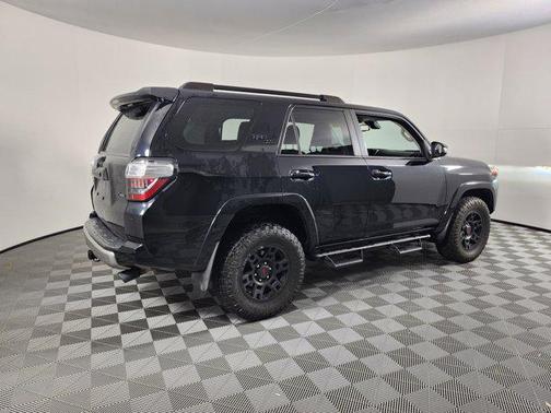 2022 Toyota 4Runner TRD Off Road