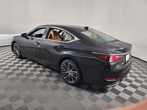 2025 Lexus ES 350 Base