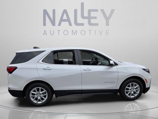 Iridescent Pearl Tricoat 2022 Chevrolet Equinox 1LT