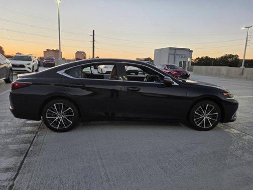 2024 Lexus ES 350 Base