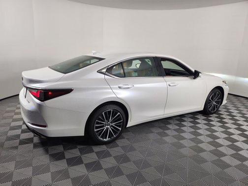 2024 Lexus ES 350 Base
