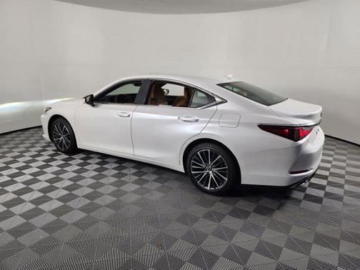 2024 Lexus ES 350 Base