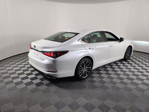 2024 Lexus ES 350 Base
