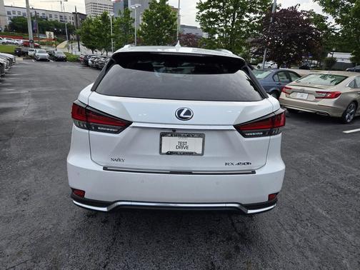 Eminent White Pearl 2022 Lexus RX 450h Base