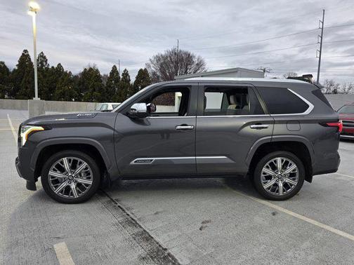 2025 Toyota Sequoia SR5