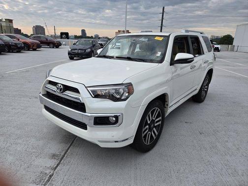 Blizzard Pearl 2017 Toyota 4Runner SR5