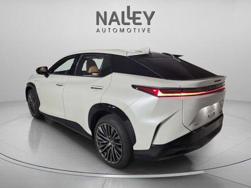 2023 Lexus RZ 450e Luxury