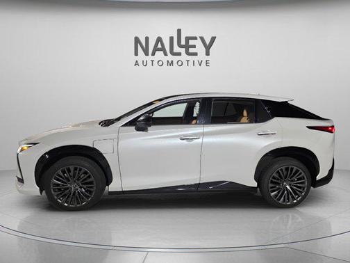 2023 Lexus RZ 450e Luxury
