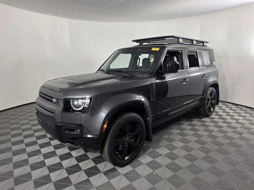 2022 Land Rover Defender 110 X-Dynamic SE