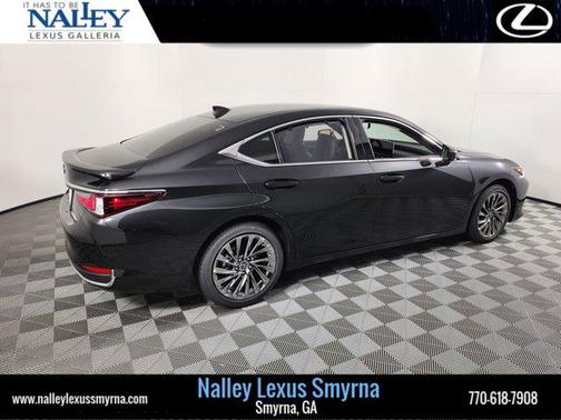 2025 Lexus ES 300h Ultra Luxury