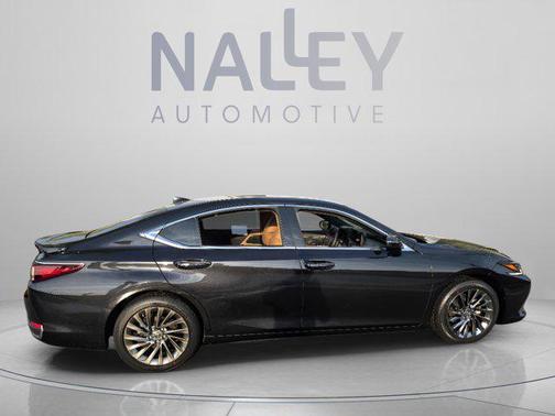 2024 Lexus ES 300h Ultra Luxury