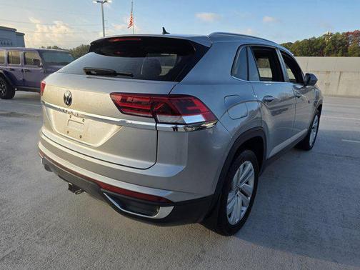 2022 Volkswagen Atlas Cross Sport 3.6L V6 SE w/Technology