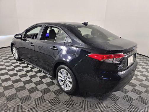 2024 Toyota Corolla Hybrid SE