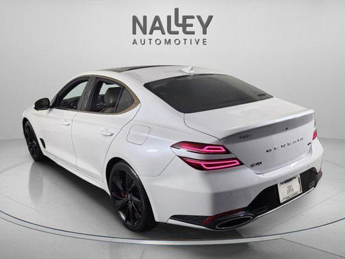 2023 Genesis G70 3.3T RWD