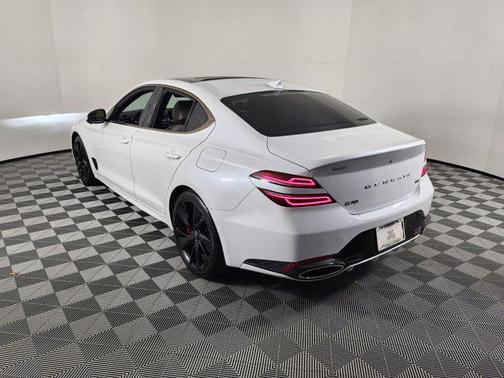 2023 Genesis G70 3.3T RWD
