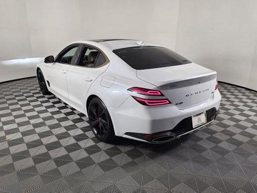 2023 Genesis G70 3.3T RWD
