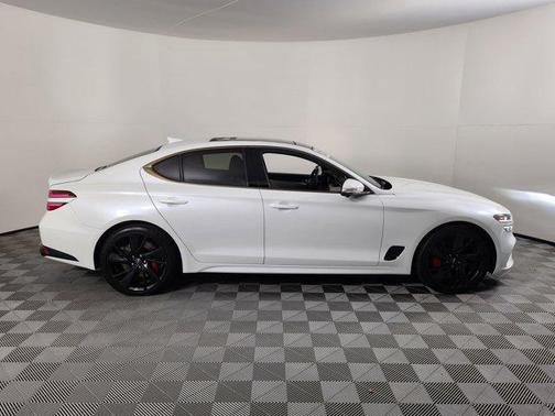 2023 Genesis G70 3.3T RWD