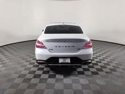 2023 Genesis G70 3.3T RWD
