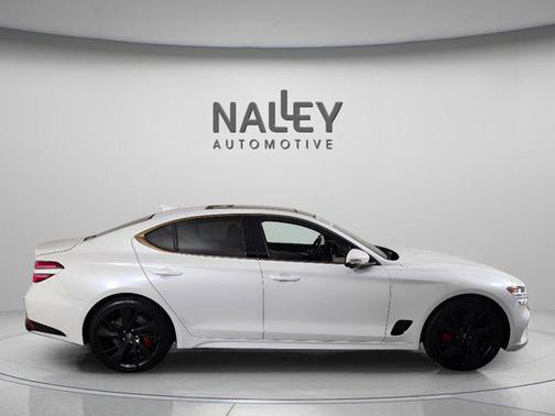 2023 Genesis G70 3.3T RWD