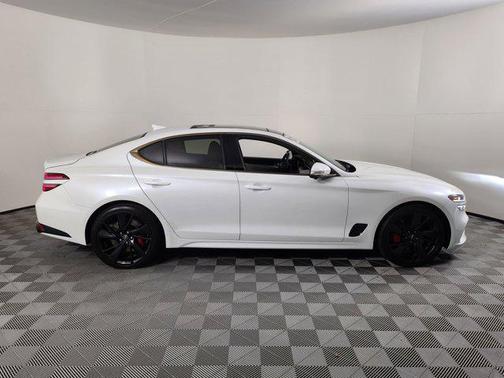 2023 Genesis G70 3.3T RWD