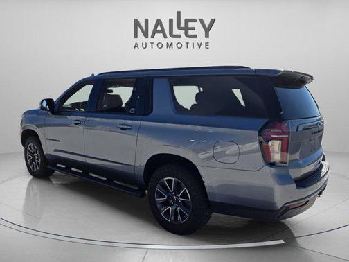 2022 Chevrolet Suburban 4WD Z71