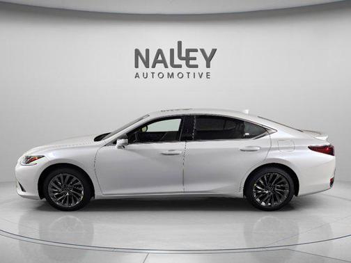 2025 Lexus ES 300h Luxury