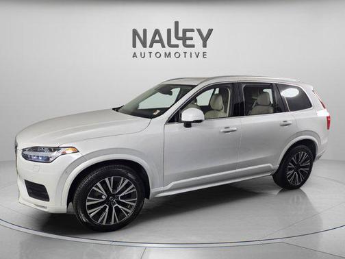2021 Volvo XC90 T6 Momentum