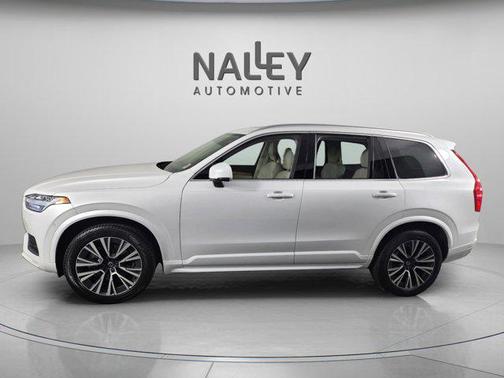 2021 Volvo XC90 T6 Momentum