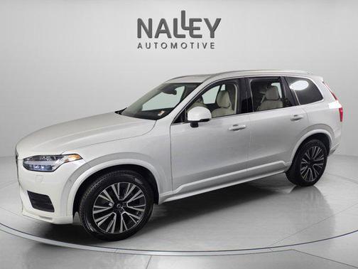 2021 Volvo XC90 T6 Momentum
