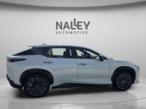 2023 Lexus RZ 450e Luxury