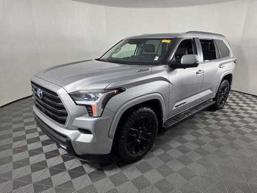 2024 Toyota Sequoia SR5