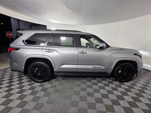 2024 Toyota Sequoia SR5