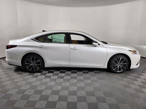 2025 Lexus ES 350 Base