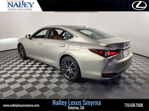 2025 Lexus ES 300h Base