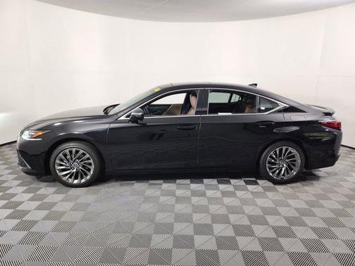 2024 Lexus ES 350 Ultra Luxury