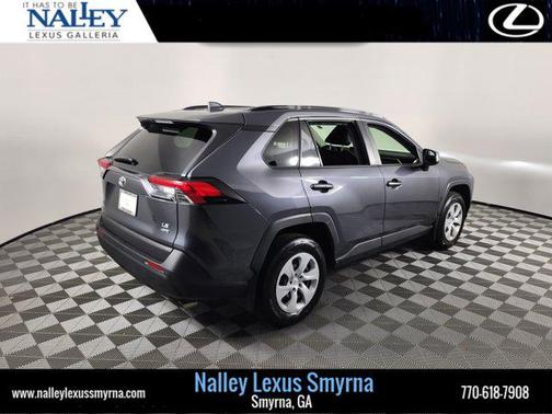 2019 Toyota RAV4 LE