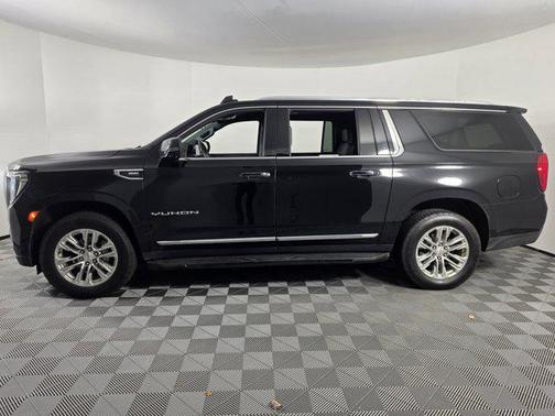 2022 GMC Yukon XL SLT