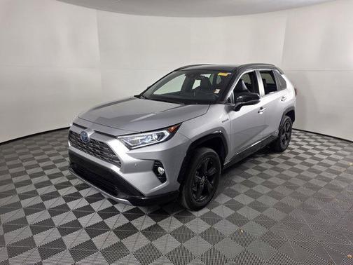 2021 Toyota RAV4 Hybrid SE
