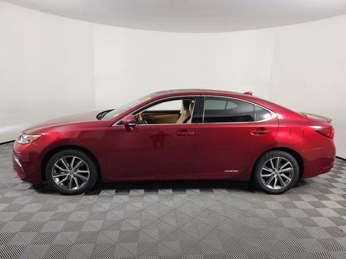 2017 Lexus ES 300h Base
