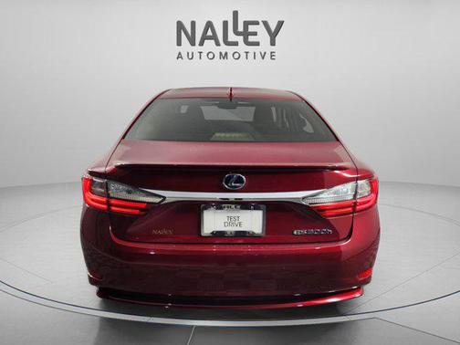 2017 Lexus ES 300h Base