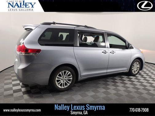2014 Toyota Sienna XLE